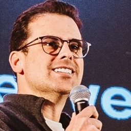 Hugo Silveira, Co-fundador do Grupo HRZ